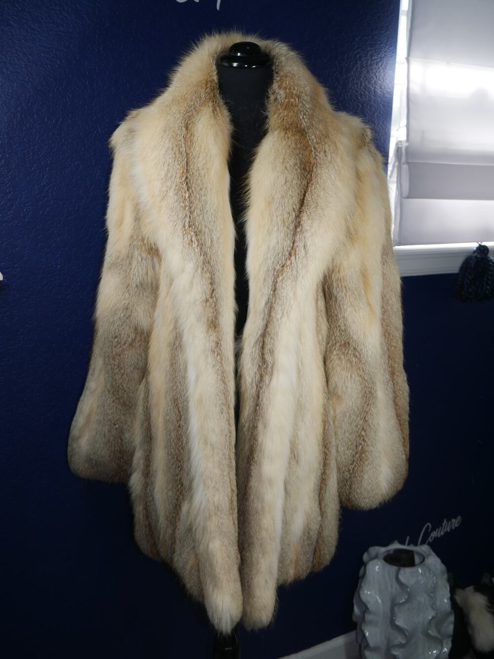 Gorgeous Rare Fawn Light Golden Fox Fur Coat Jacket